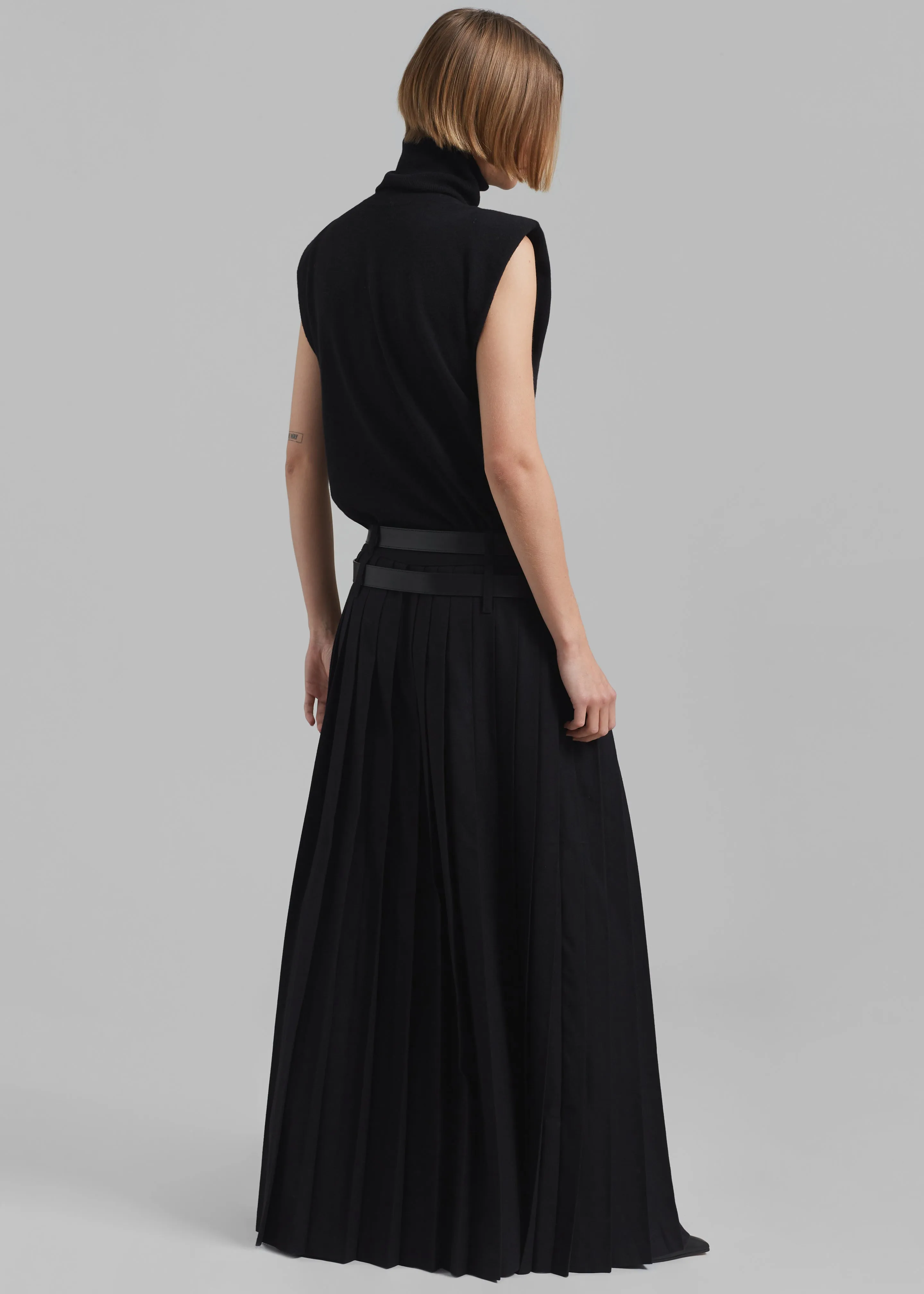 Bailey Long Pleated Skirt - Black