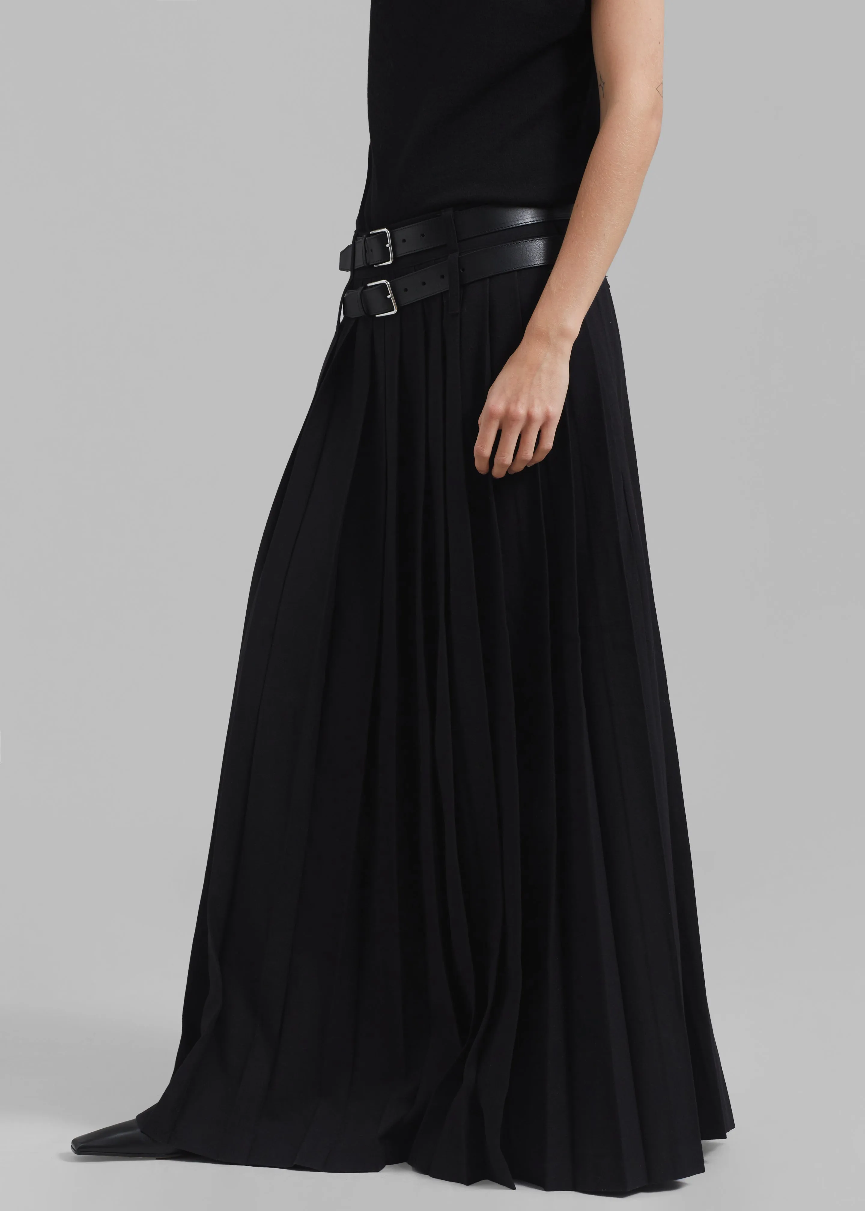 Bailey Long Pleated Skirt - Black