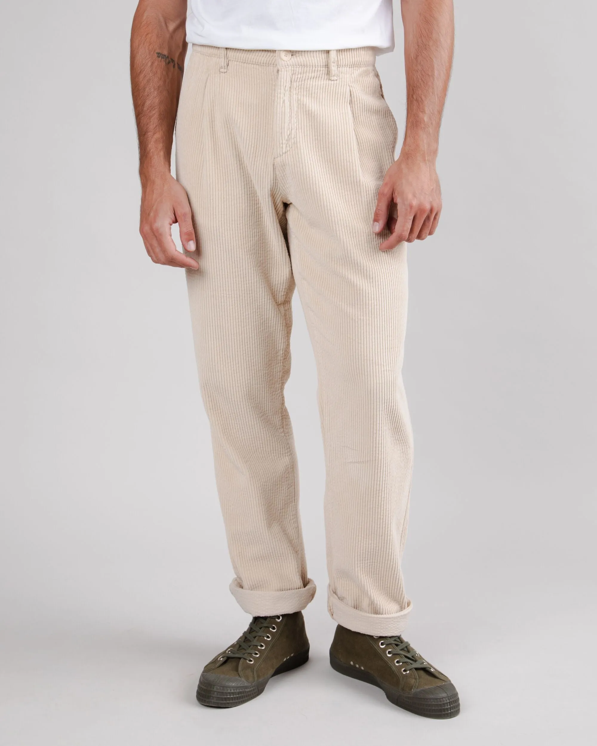 Corduroy Pleated Pants Sand