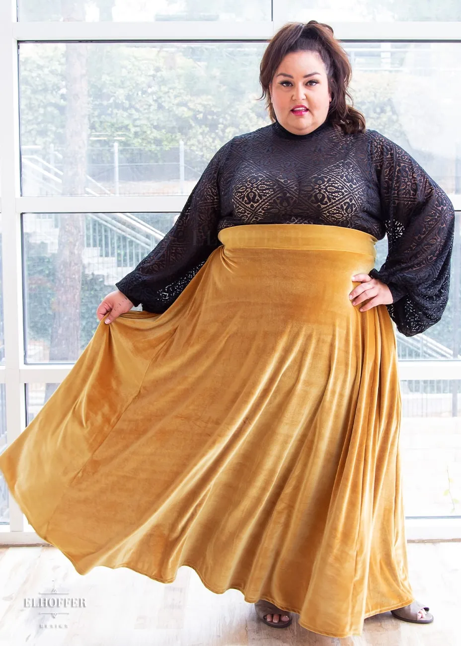 Essential Cindy Maxi Skirt - Gold Velvet