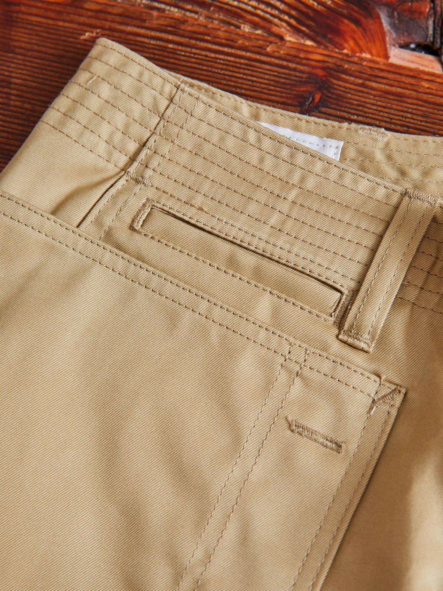 Fall Leaf Sprayer Pants in Beige Chino