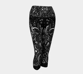 Jungle Monochrome Yoga Capris | TAS