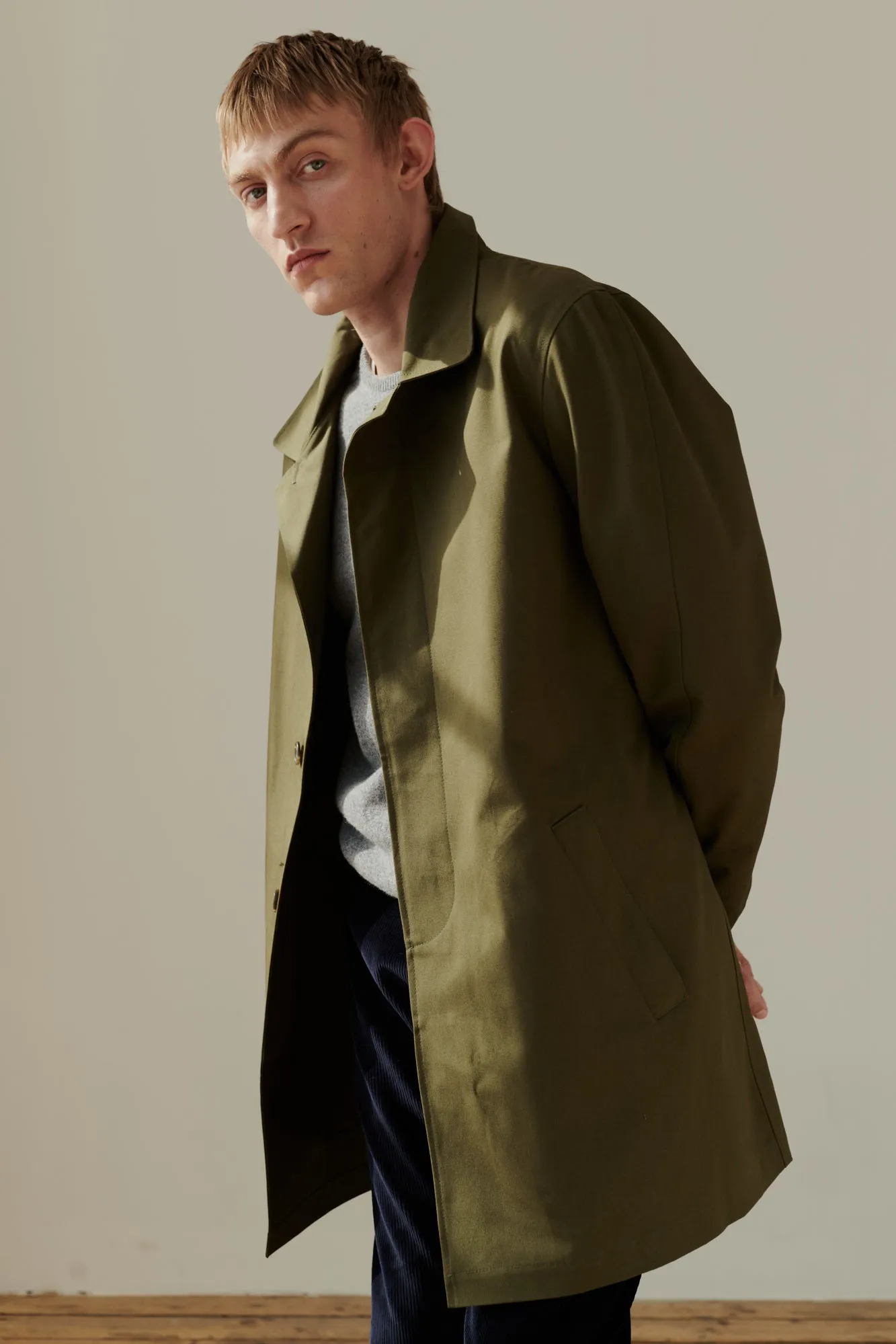 Men's Raincoat - Olive