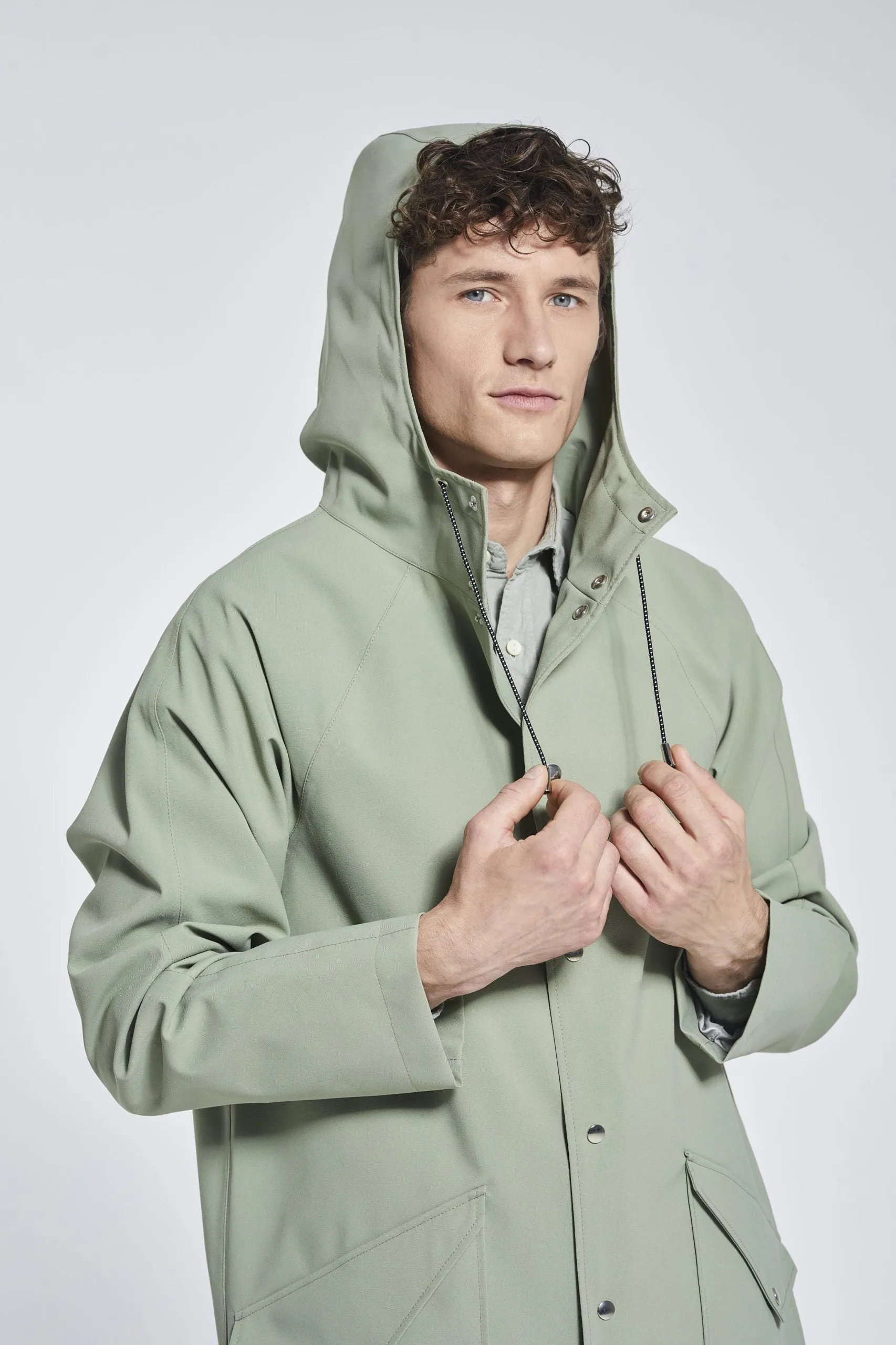 OLIVE CITY RAINCOAT - recycled materials