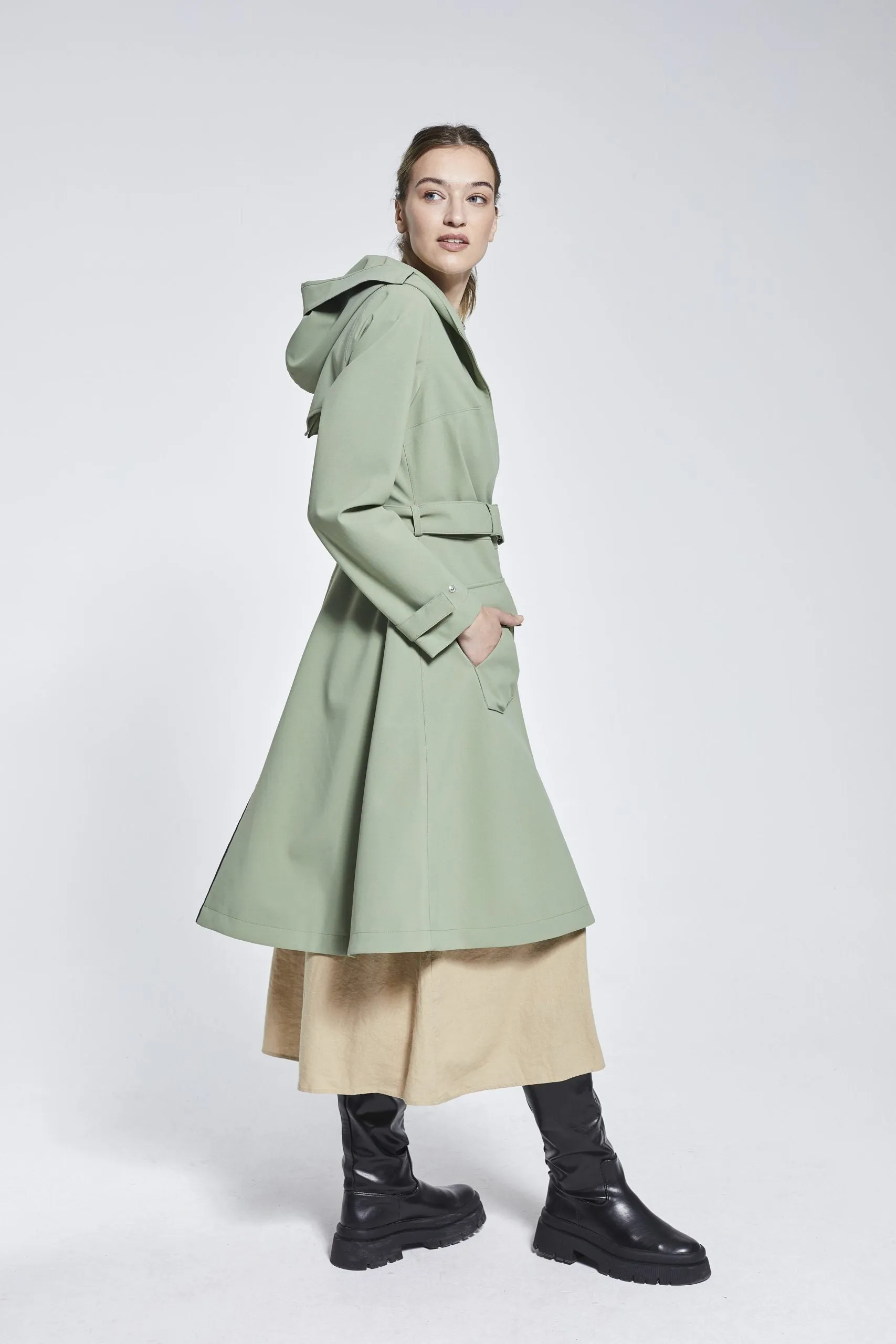 OLIVE FLARE RAINCOAT - recycled materials