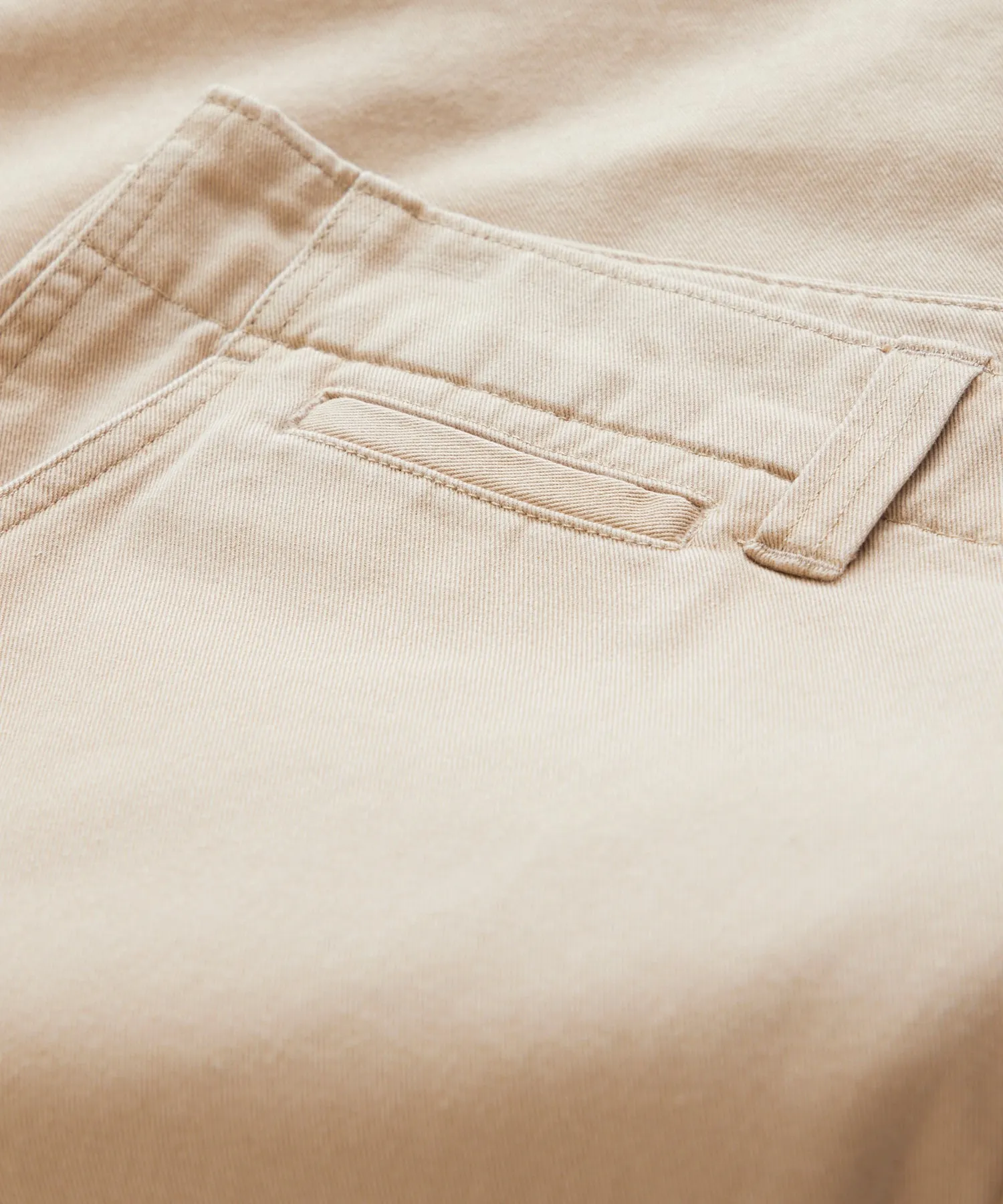 Straight Fit Favorite Chino in Desert Beige