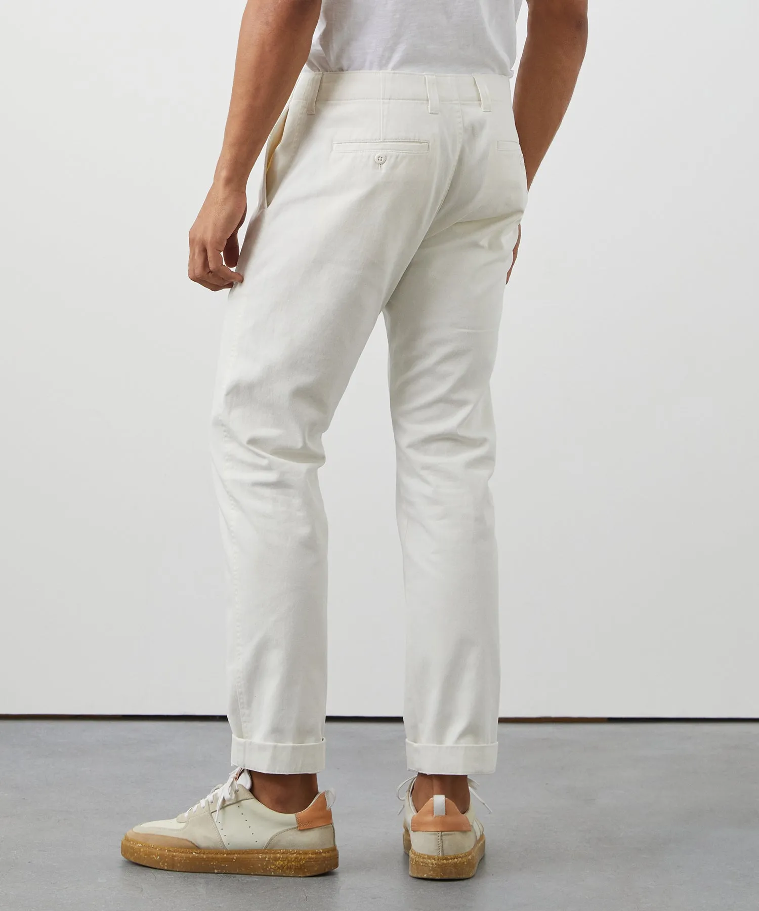 Straight Fit Favorite Chino in White