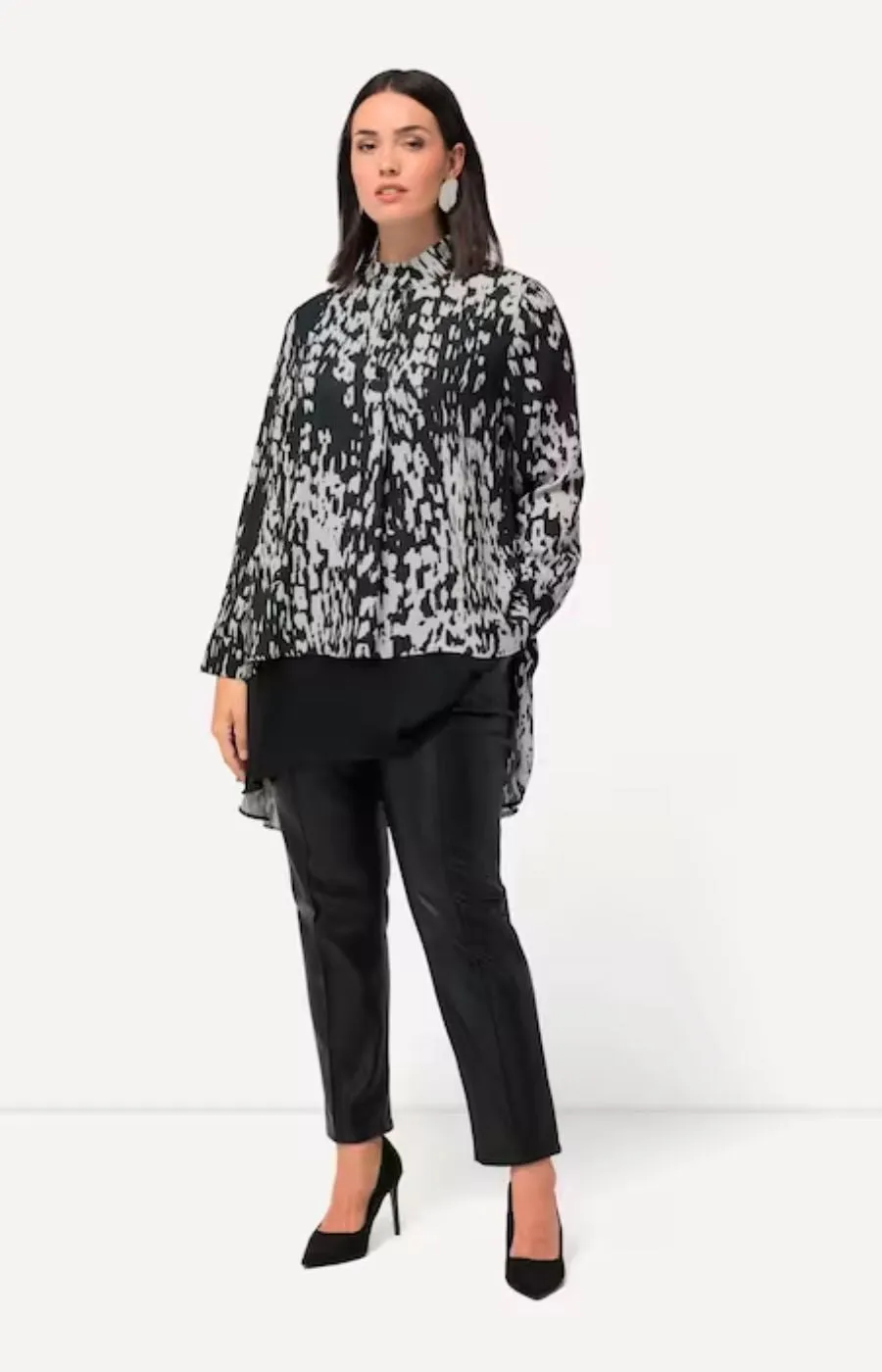 Ulla Popken Tunic in Monochrome Print