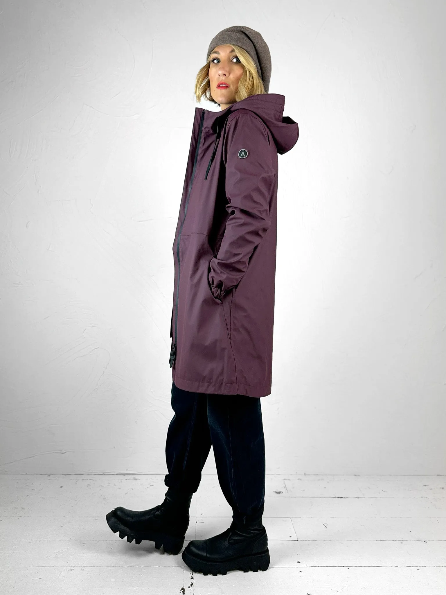 Vand Warm Waterproof Raincoat - 2 Colours