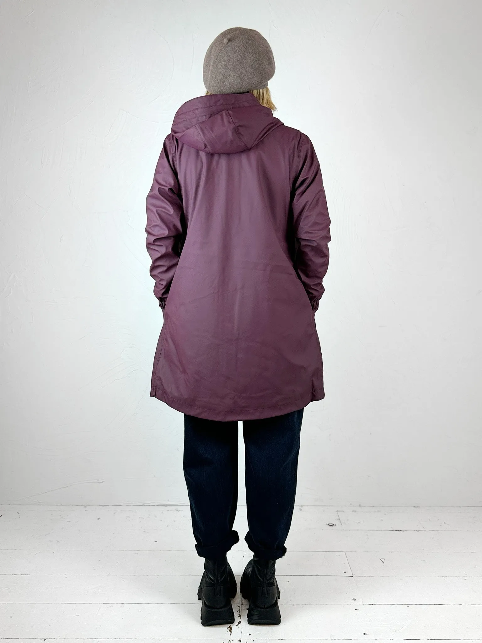 Vand Warm Waterproof Raincoat - 2 Colours