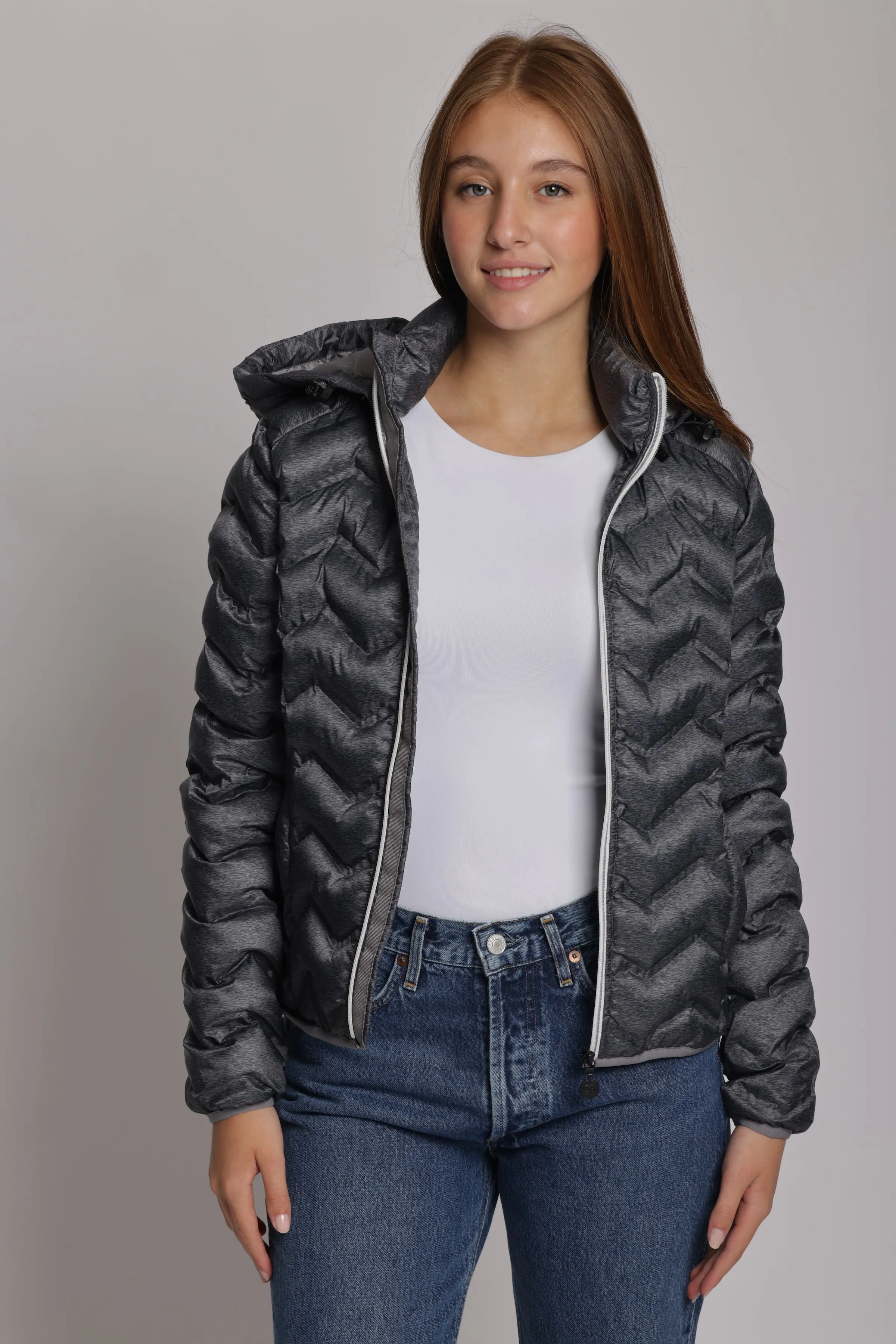 Women's packable puffer jacket in dark heather grey